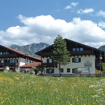 Resort Alpina.1 *
